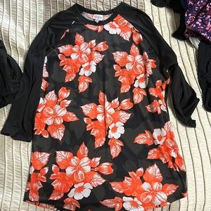 Lularoe randy top size XL